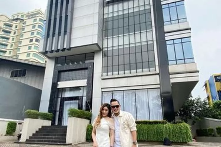 Gedung j99 di Jakarta. Foto (Instagram @juragan_99  )