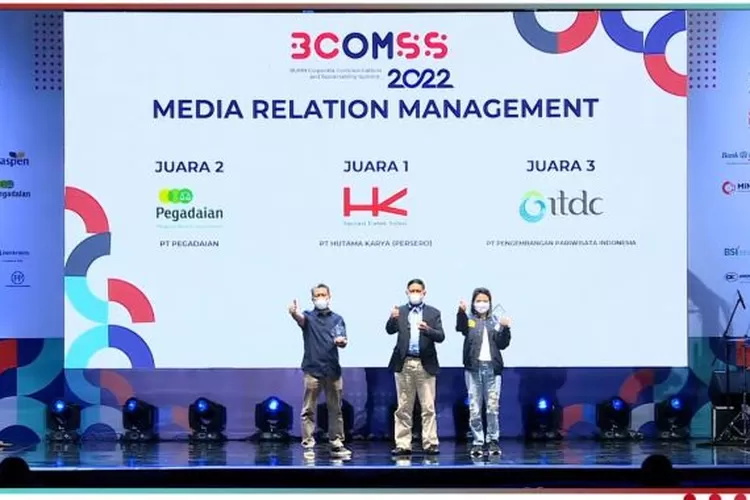 PT Pegadaian memenangkan 2 kategori penghargaan di ajang BUMN Corporate Communication and Sustainibility Summit (BCOMSS) Awards 2022 yang diselenggarakan oleh Kementerian BUMN.  (dok Pegadaian)
