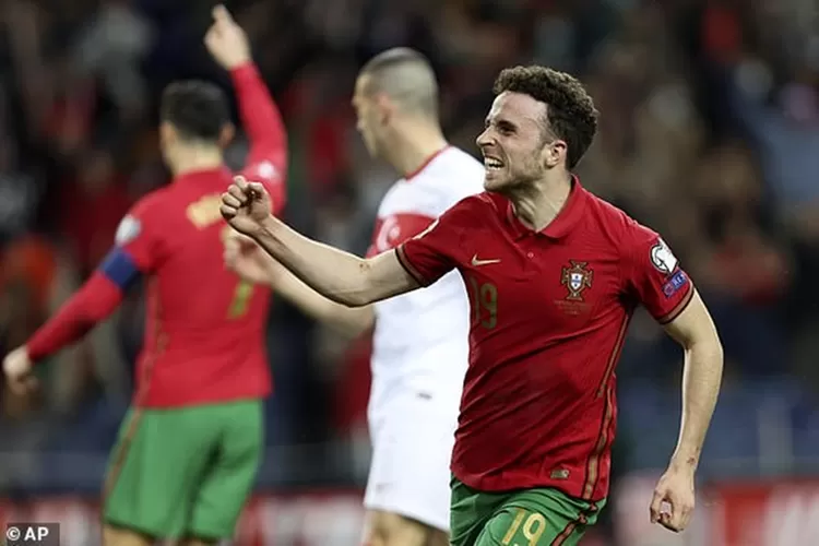 Selebrasi pemain Portugal usai mencetak gol. (Istimewa)