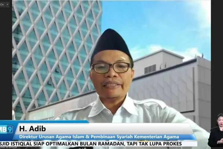 Direktur Urusan Pembinaan Syariah Agama Islam H Adib