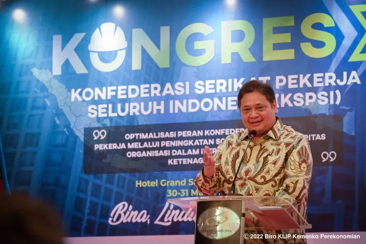 Menko Perekonomian Airlangga Hartarto hadir mewakili Presiden Joko Widodo pada Pembukaan Rakernas KSPSI dan Kongres X KSPSI Tahun 2022 (Kemenko Perekonomian)