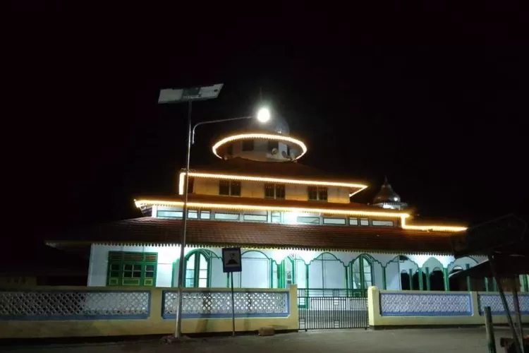 Masjid Raya Nurul Awal Wakal. (ANTARA/Winda Herman)