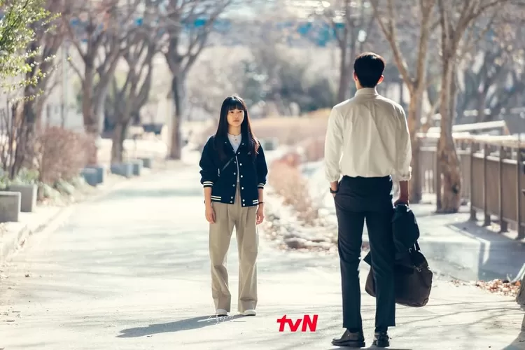 Episode terakhir drakor Twenty Five Twenty One, Na Hee Do dan baek Yi Jin berpisah (instagram @tvn_drama)