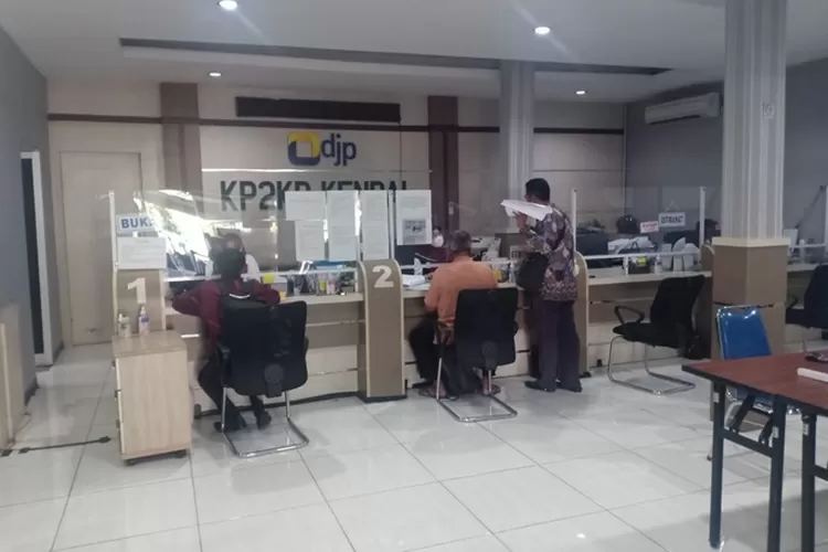 Layanan pajak di KP2KP Kendal .  (edi prayitno/kontributor Kendal)