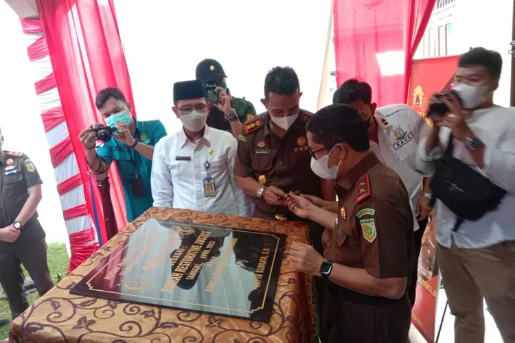 Kajati Jambi Resmikan Rumah RJ di Desa Olak Kabupaten Batang Hari (Dok. Annuza)