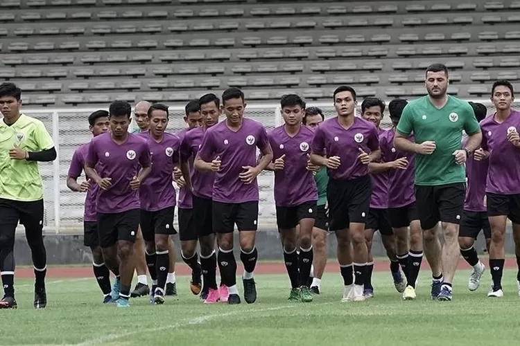 Timnas U-23 saat berlatih di Stadion Madya (Instagram / pasi)