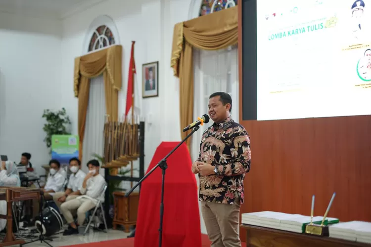 Bupati Sumedang Dr. H. Dony Ahmad Munir, S.T., M.M (Foto: dok.Gorajuara.com)