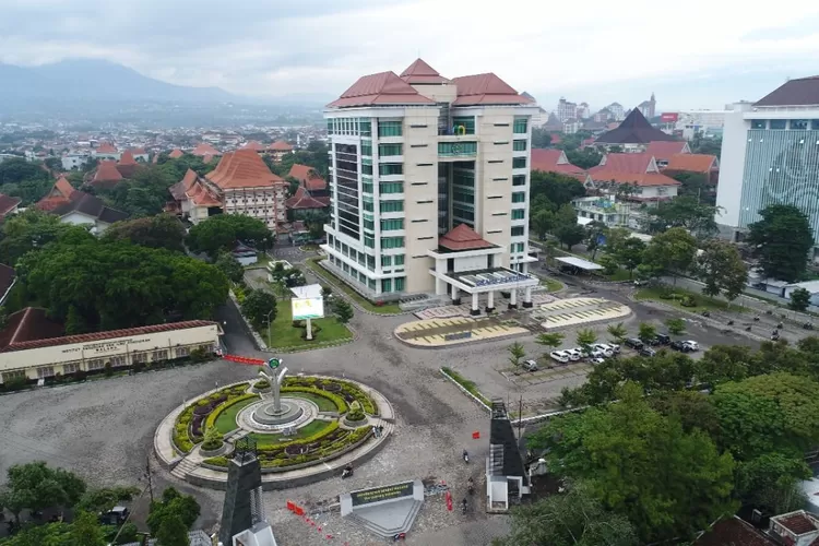 Simak Rata-Rata Nilai Untuk Lolos UTBK-SNBT 2023 Di Universitas Negeri ...