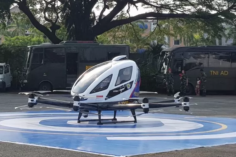 EHang mobil terbang (Otojurnalisme)