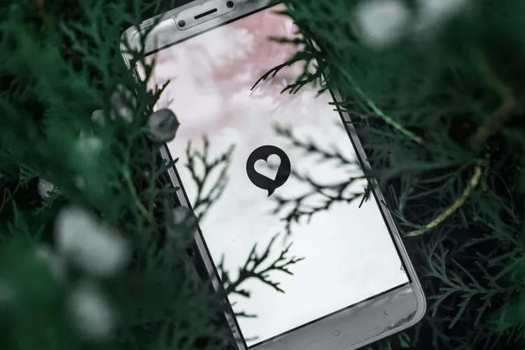 Ilustrasi Ikhlas tidak dinilai banyaknya like and share di media sosial (Unsplash)