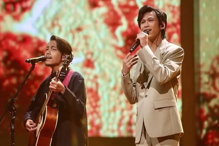 Lirik Lagu Runtuh yang Dinyanyikan Danar dan Fiersa Besari di Grand Final X Factor Indonesia (instagram.com/@xfactoridofficial)
