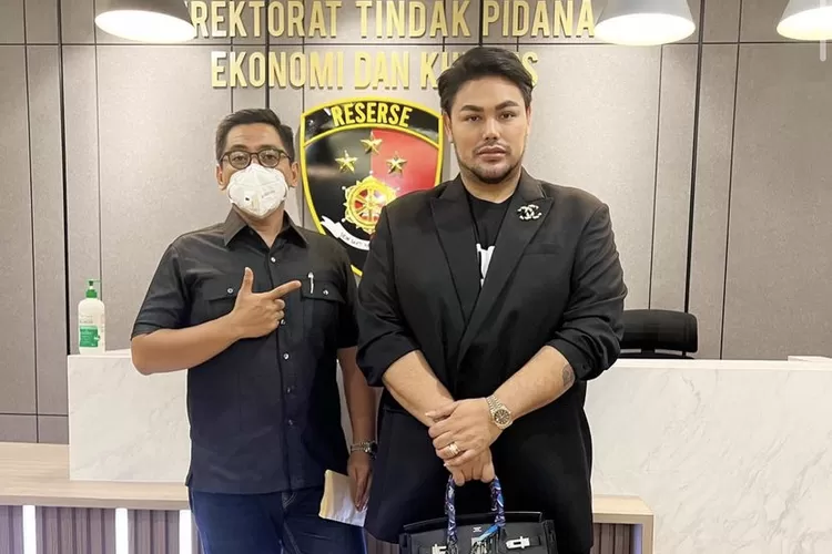 Ivan Gunawan saat diperiksa di Bareskrim Polri terkait kasus DNA Pro (Instagram/ ivan_gunawan)