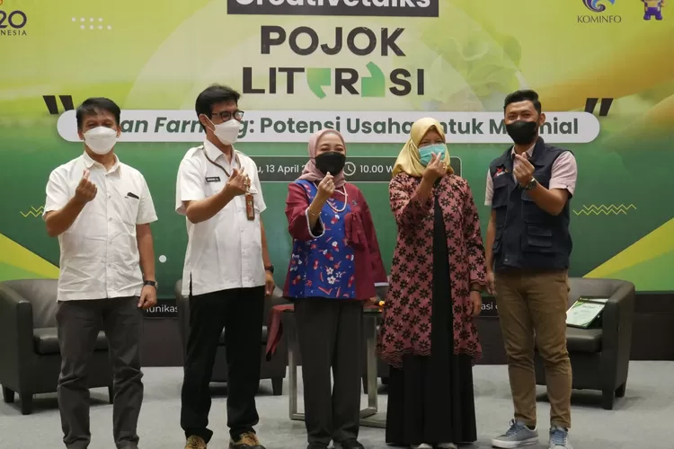 Pojok Literasi Kementerian Kominfo di Semarang (Sadono)