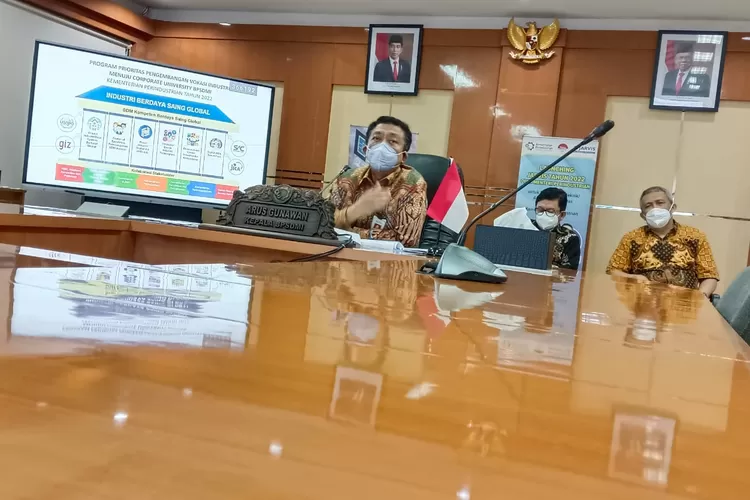 Kepala BPSDMI Kemenperin Ir Arus Gunawan memberikan keterangan pers setelah mewakili Memperin Agus Gumiwang Kartasasmita meluncurkan Jarvis 2022 yang siap mencetak SDM industri unggul future skill 4.0 (AG Sofyan)