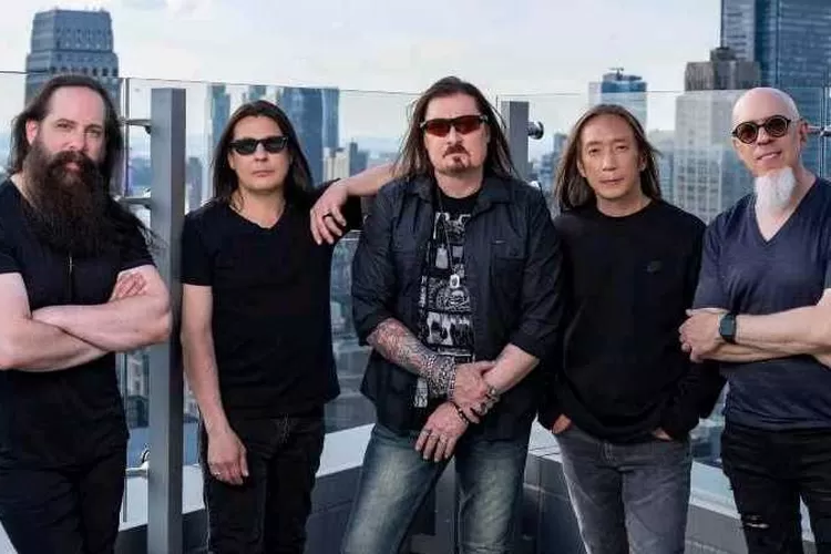 Grub metal Dream Theater akan menggelar konser di Kota Solo (dreamtheater.net)