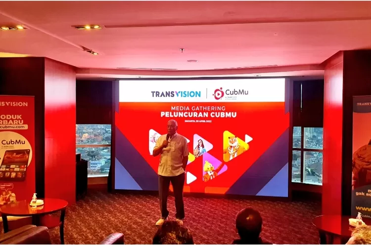 Mudik Lebaran 2022 Tak Per Direktur Utama Transvision Peter F Gontha memberikan penjelasan terkait peluncuran CubMu yang merupakan platform marketplace untuk berbagai konten video  dengan tayangan favorit pemirsa baik di saat mobile seperti saat mudik lebaran di perjalanan (AG Sofyan)