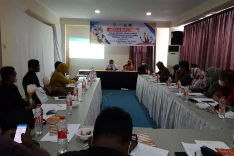 Pembahasan Soal Imunisasi Di Papua Barat  Mei 2022 (suarakarya.id - Yacob Nauly)