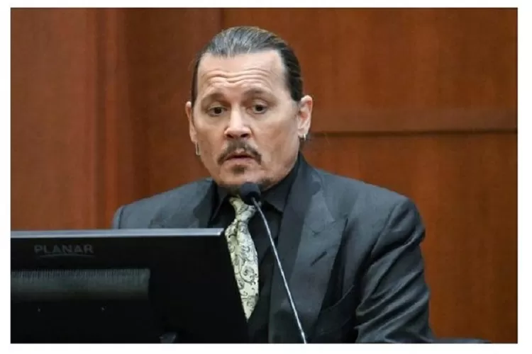 Aktor Johnny Depp Mengambil Sikap;  Tuduhan Mantan Istri, Amber Heard Itu Keji (cbsnews)