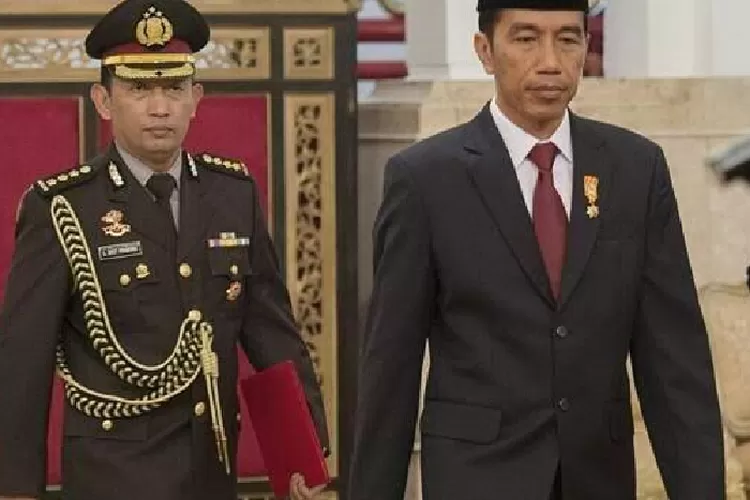 Kapolri Jenderal listyo sigit mendampingi Presiden Joko widodo (instagram)