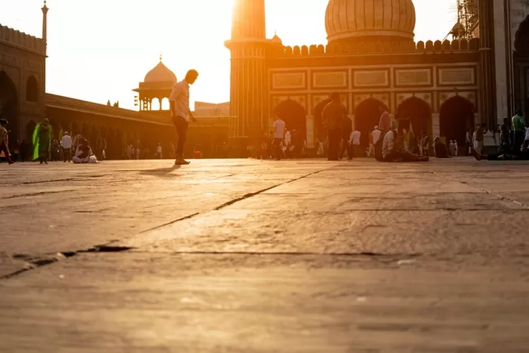 Jadwal Imsak dan Buka Puasa Ramadhan 2022 Tanggal 27 April  dan 1 Mei 2022 Wilayah Kota Bandung Dengan Waktu Sholat Wajib Sebagai Pengingat (Foto oleh Fuzail Ahmad dari Pexels)