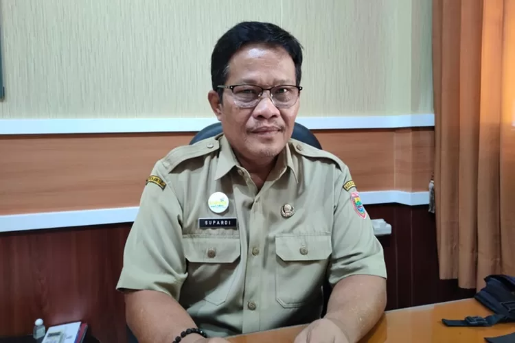 Kepala Badan Kepegawaian Daerah (BKD) Kabupaten Batang Supardi. ASN Batang dizinkan mengajukan cuti tambahan Lebaran 2022.  (dok)