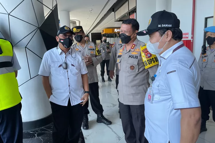 Kompolnas ikut memantau pelaksanaan arus mudik yang dilakukan Polda Banten (Humas Polri)