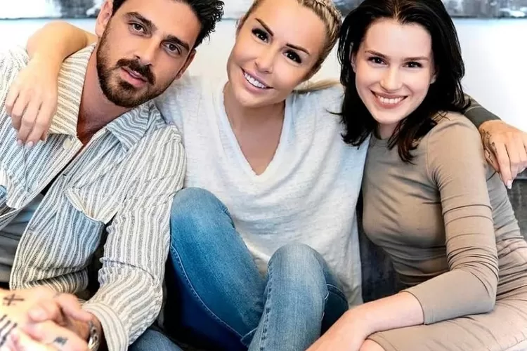 Berikut ini akun Instagram para pemain film 365 Days 2 2022. /