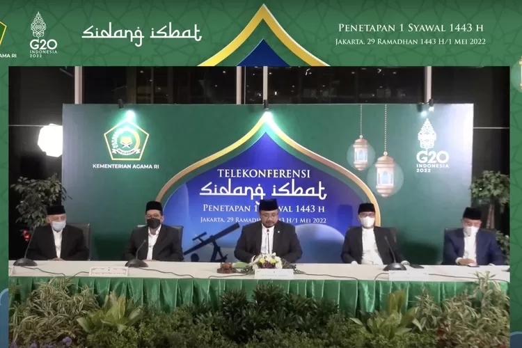 Menteri Agama Yaqut Cholil Qoumas memimpin Sidang Isbat penetapan 1 Syawal 1443 H, di Kantor Kementerian Agama Jalan MH Thamrin No. 6, Jakarta, Minggu (1/5/2022). (Kemenag)