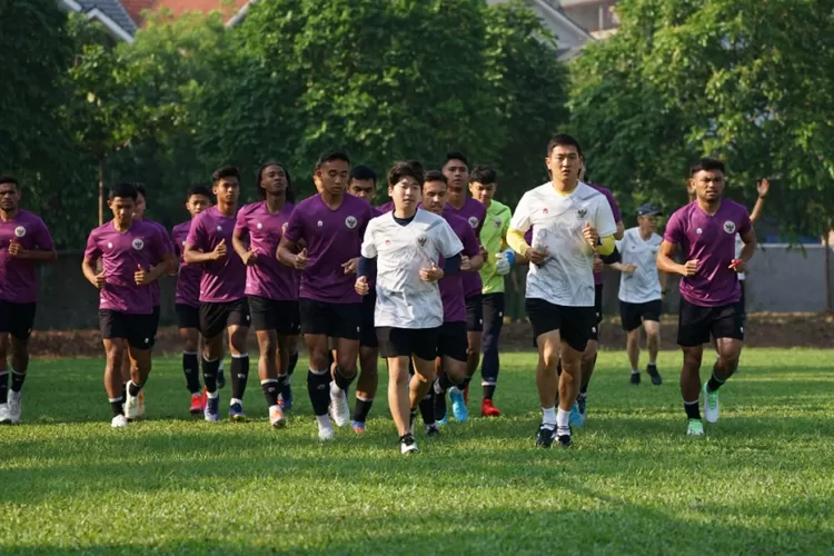Timnas U-23 lakukan latihan perdana di lapangan Bai Bang, Phu Tho, Vietnam (pssi.org)