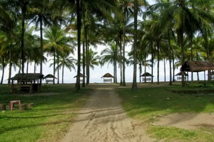 wisata pantai favorit di Padang. Foto/Instagram (Foto/Instagram)