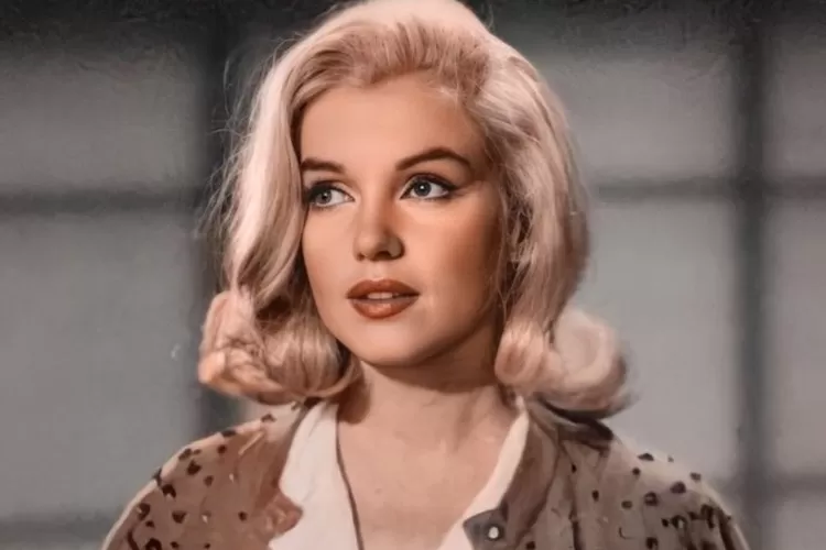Marilyn Monroe saat membintangi Misfits tahun 1960 (MarilynDiary)