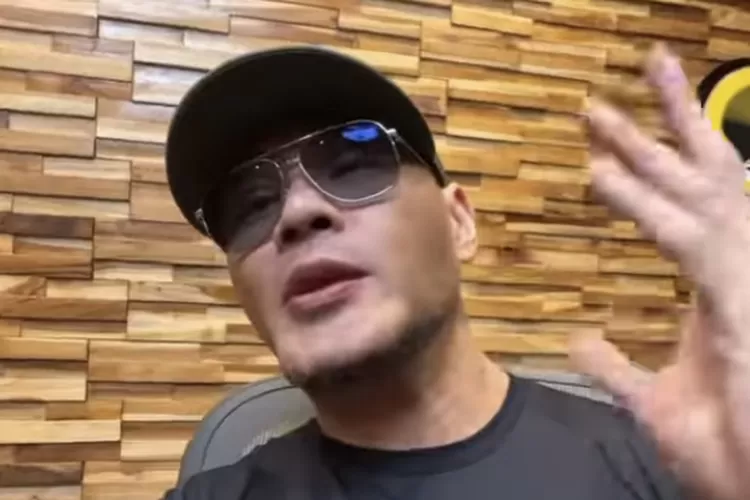 Warganet bereaksi dengan penayangan podcast milik Deddy Corbuzier (Instagram/@mastercorbuzier)