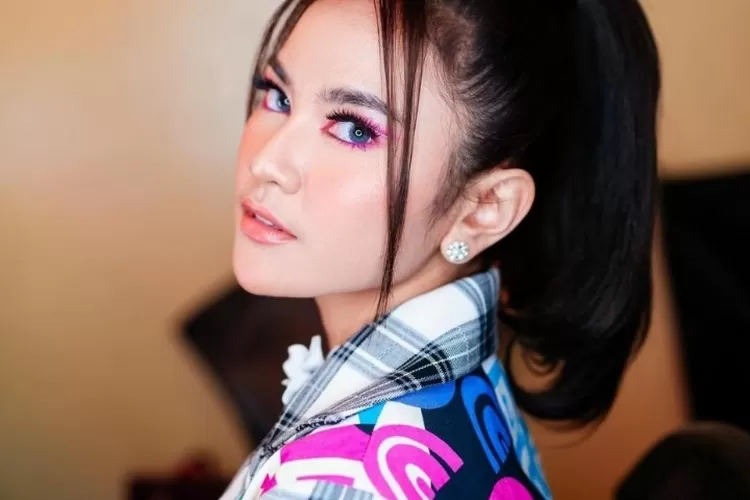 Penyanyi Cantik Asal Bali, Mahalini (Instagram @mahaliniraharja)