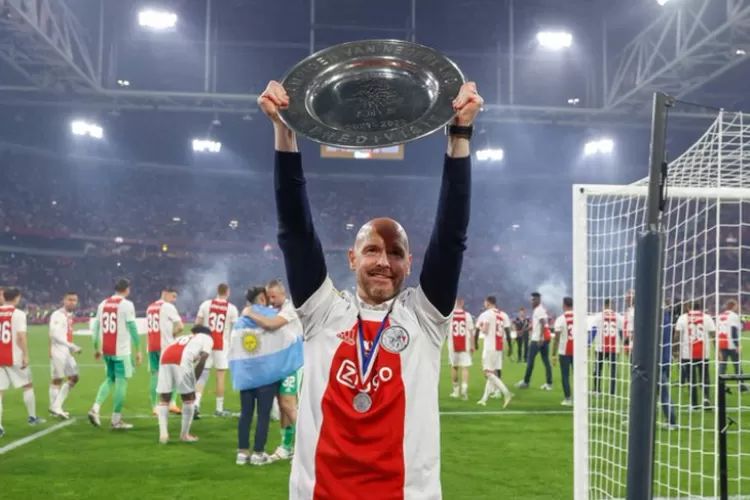  Ajax Juara Eredivisie, Erik Ten Hag Optimis Gabung Manchester United di Premier League ( Twitter/@AFCAjax)