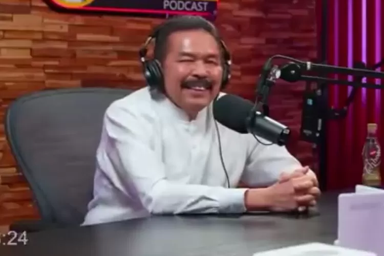 Jaksa Agung: masalah hukum, kita tidak bisa sembarangan, kalau ada alat bukti, Pejabat, Menteri atau Jendral, kenapa tidak kita cokok. (YouTube/Deddy Corbuzier)