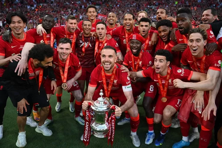 Liverpool merayakan kemenangan di Piala FA.