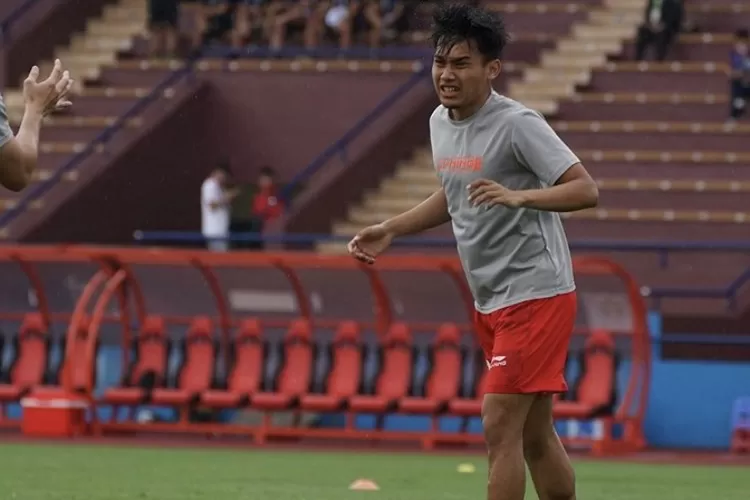 Pemain Timnas U-23, Witan Sulaeman saat lakukan sesi latihan jelang melawan Myanmar (Instagram/@pssi)