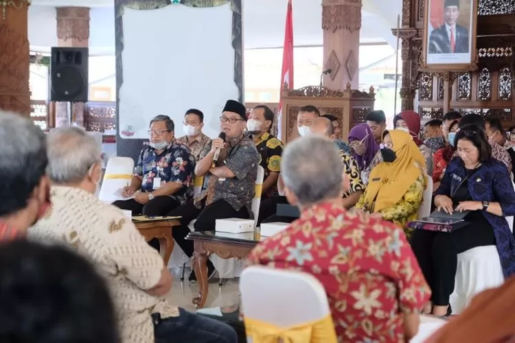 Kepala Dinas Perumahan dan Kawasan Permukiman (Disperkim) Kota Magelang, Bowo Adrianto menyampaikan peran LKM dalam mensukseskan Program Pemkot Magelang  (Dok. Pemkot Magelang)