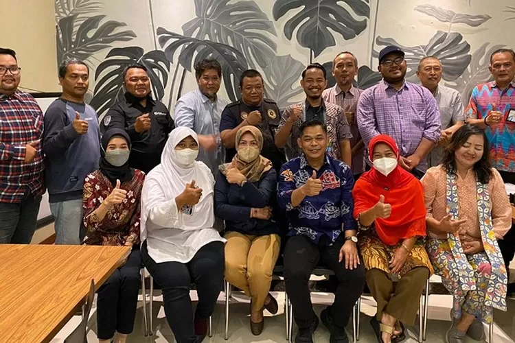 Jajaran BPJS Ketenagakerjaan Surabaya Rungkut disela halal bihalal bersama para Agen Perisai