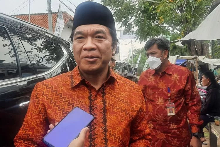 Pj Gubernur Banten Al Muktabar sambut Wapres Maruf Amin  (foto: TOPMEDIA)