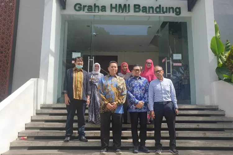 Sejumlah Politisi Lintas Partai Hadiri Halal Bihalal Alumni HMI di Bandung diantaranya Ahmad Doli Kurnia (Waketum Partai Golkar) (Ist)