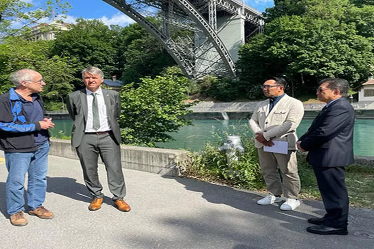 Dukungan dari Wali Kota Bern dan Warga Yang Bantu Adik Eril (Zahra) Disampaikan Langsung ke Ridwan Kamil  (dok.Istimewa/kemenlu)