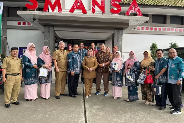 SMAN 1 Bandung Menerima Kunjungan MKKS Provinsi Sumatera Barat  (GoraJuara.com/dok AKSI)