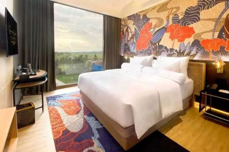 Fasilitas dan kamar tidur yang menghadap pemandangan alam di Dafam  Signature International Hotel (Endang Kusumastuti)
