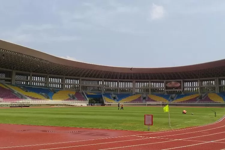 Stadion Manahan Solo menjadi salah satu venue Piala Presiden 2022 (Endang Kusumastuti)