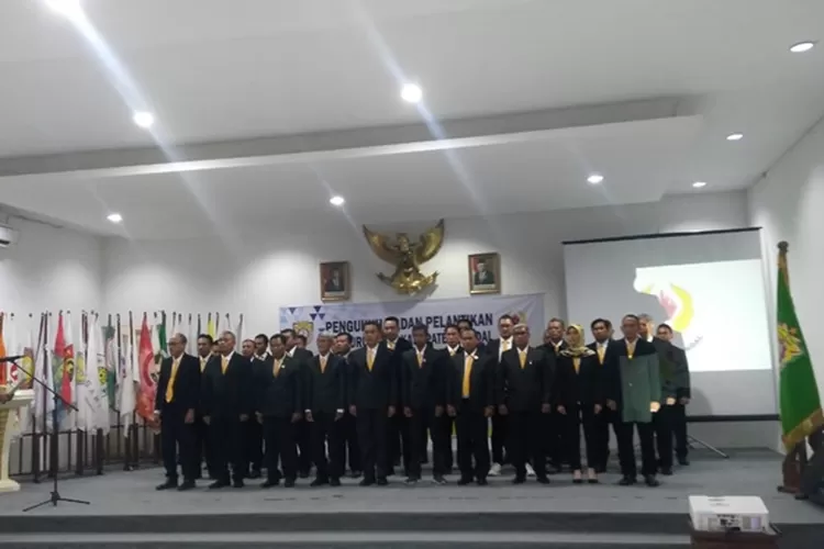 Pengurus KONI Kendal dilantik di Gedung Abdi Praja Kendal, Sabtu 11 juni 2022. (edi prayitno/kontributor kendal)