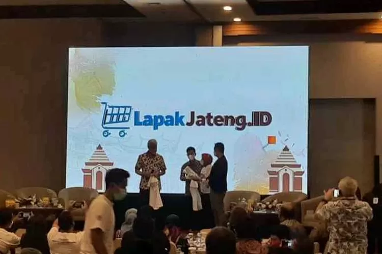 Peluncuran laman lapakjateng.id dari Blibli dan Pemprov Jateng oleh Gubernur Ganjar Pranowo (Endang Kusumastuti)