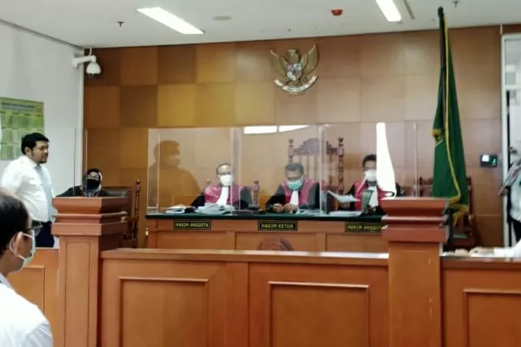 Sidang putusan majelis hakim PN Jakarta Timur  terhadap kasus perdata, Kamis (16/6/2022).