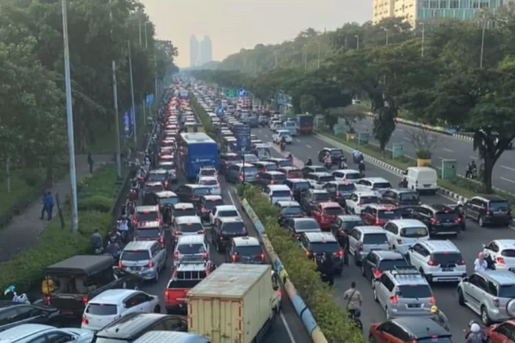 Ilustrasi kemacetan  (Instagram.com@Jkt.Info)
