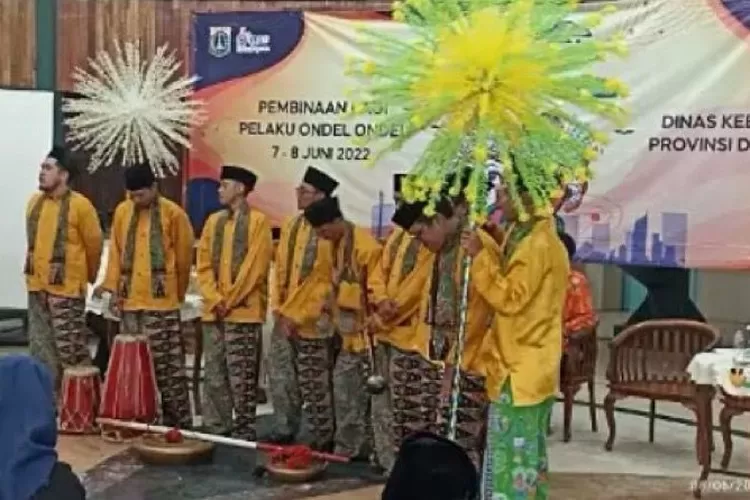 Dinas Kebudayaan DKI Jakarta menggelar festival ondel-ondel.